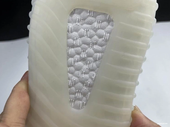 350 GW2869 Adidas Ice V2 Yeezy Boost Mono 0730